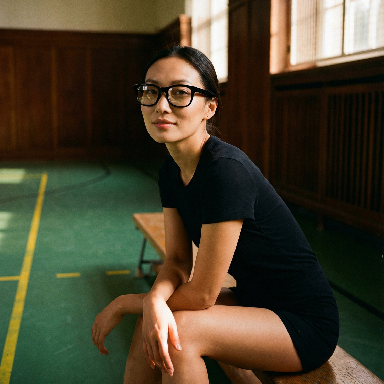 The Invisible Drain: 5 Ways Blue Light is Sabotaging Your Focus & Sleep